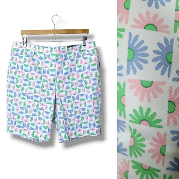 Talbots Perfect Short 9.5" Daisy Print Women's Size 14P NWT Petite - Picture 3 of 11